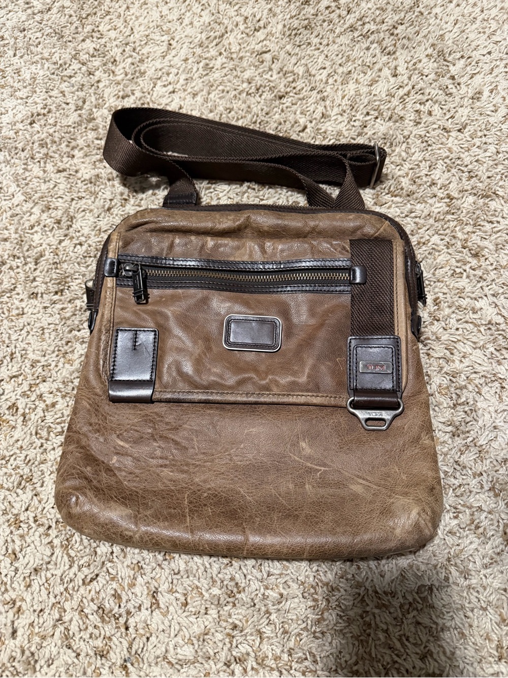 Tumi Alpha Bravo Annapolis Distressed Brown Leather Messenger Crossbody Bag